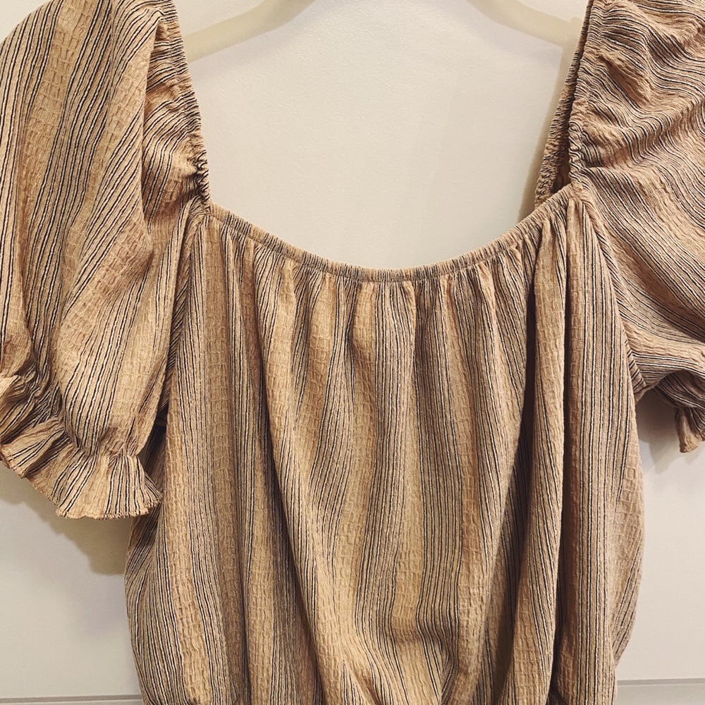 Tan Cap Sleeve Crop Top